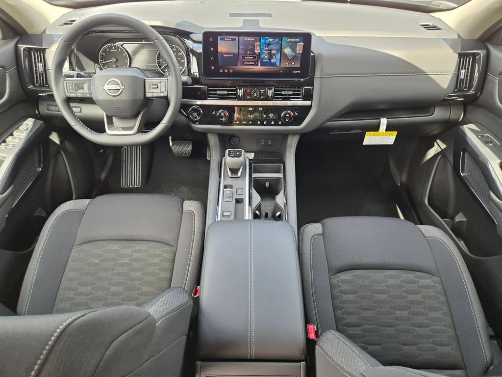 2026 Nissan Pathfinder SV - Photo 16