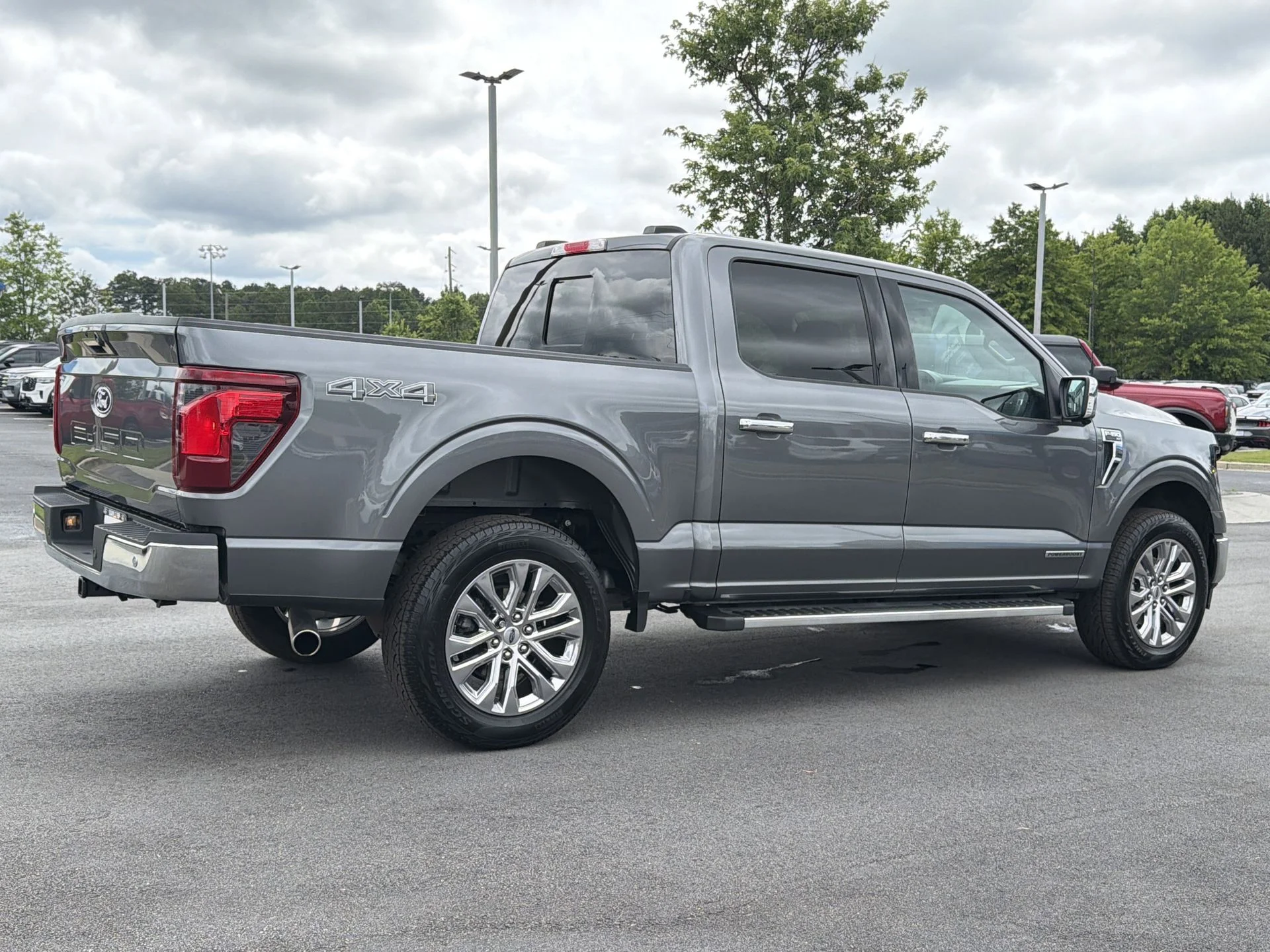 Certified Used 2024 Gray Metallic Ford XLT image 27