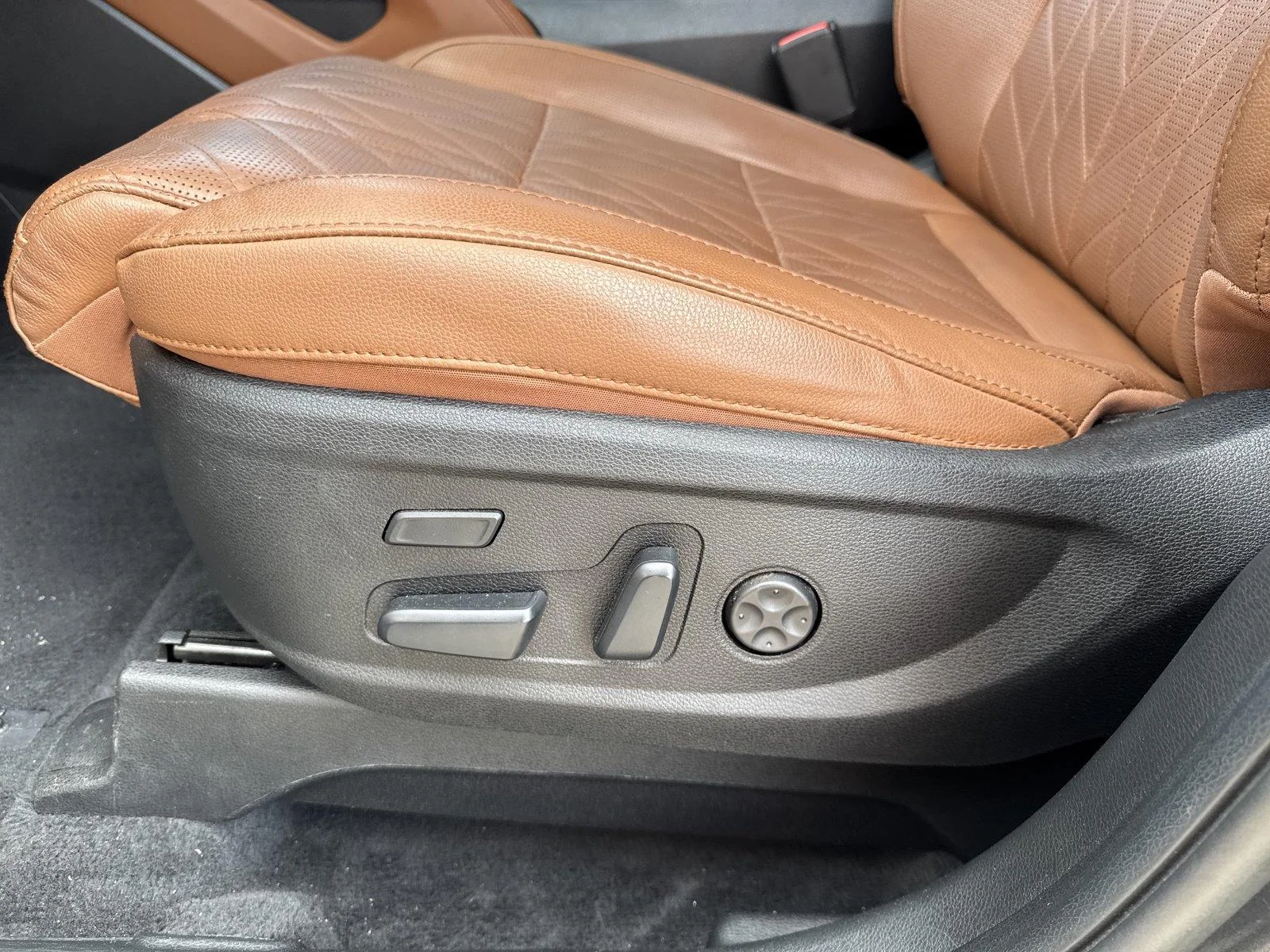 Used 2023 Gravity Gray Kia SX X-Pro image 10
