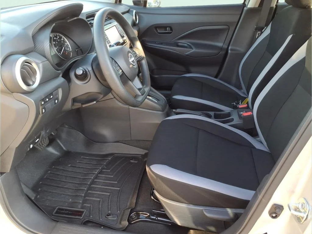 Used 2025 Silver Nissan 1.6 S image 17