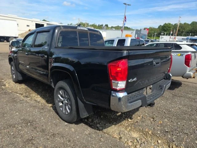 Used 2017 Black Toyota SR5 image 10