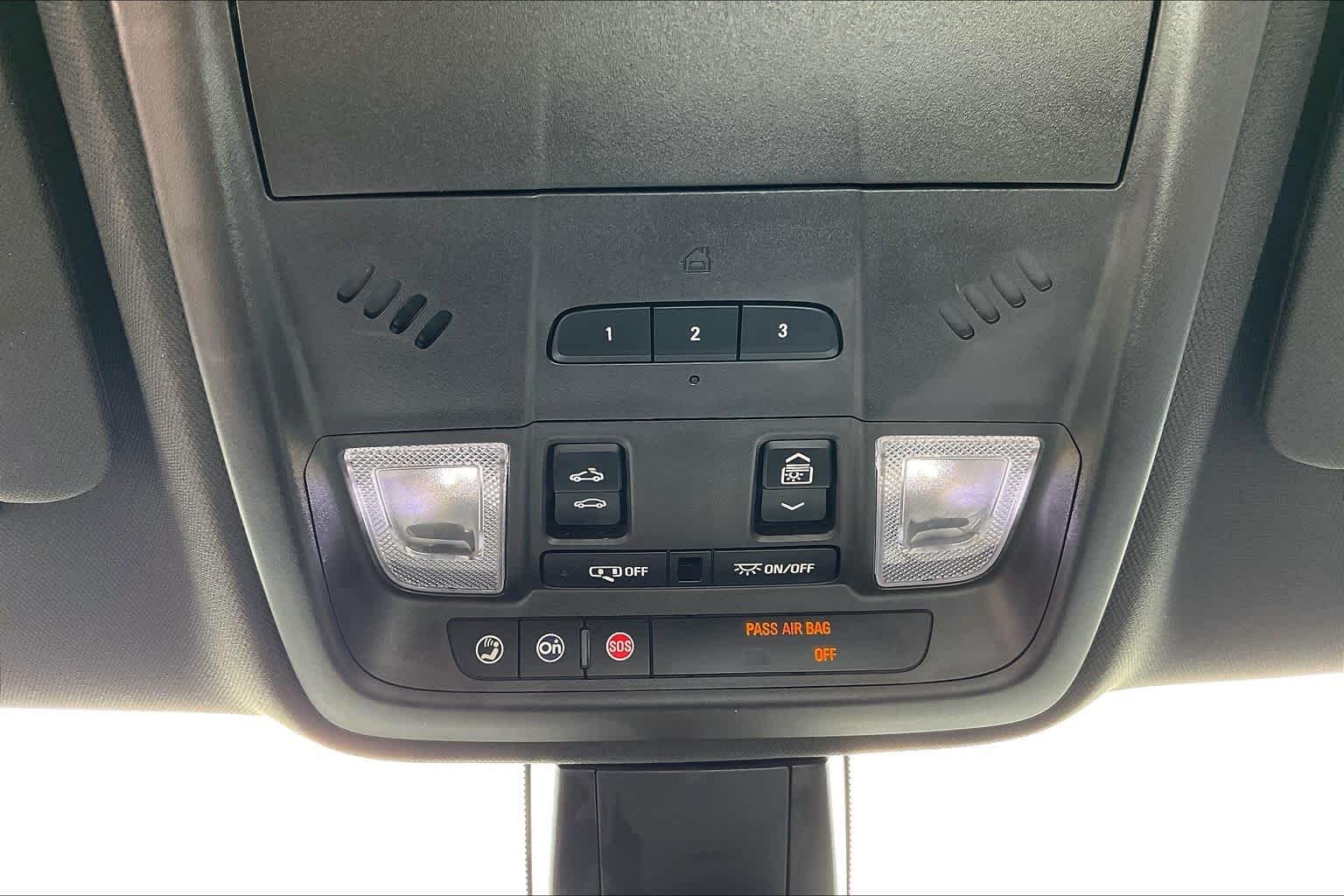 Used 2018 Crystal White Tricoat Cadillac Luxury FWD image 34