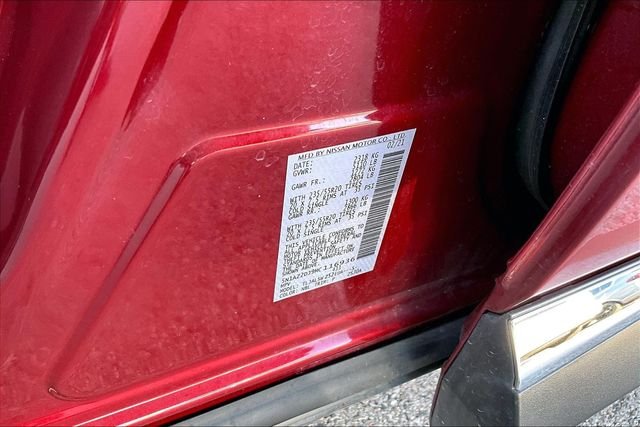 Used 2021 Red Nissan Platinum image 34