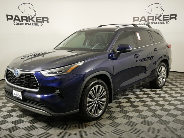 2022 Toyota Highlander Platinum