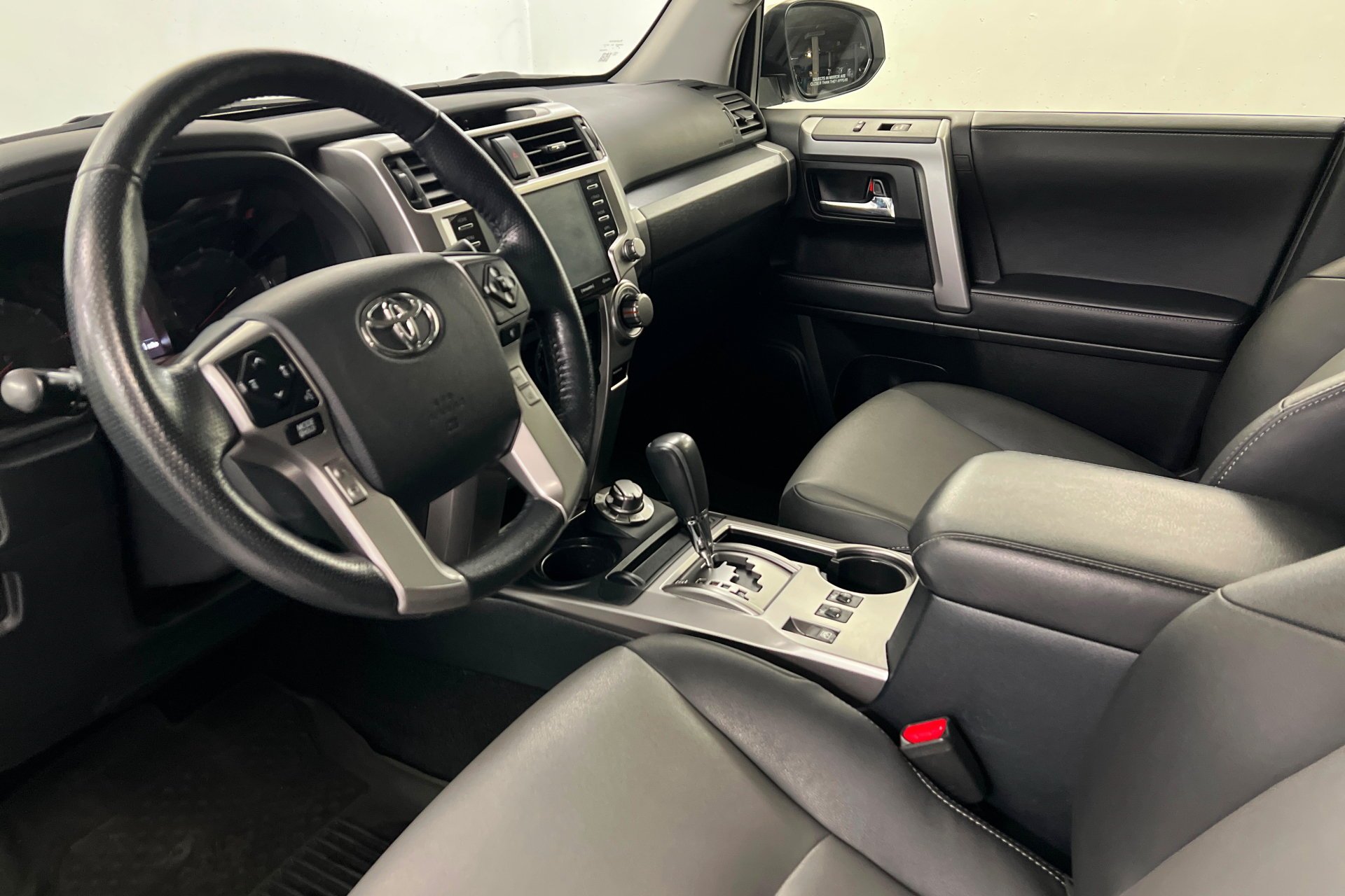 Used 2024 White Toyota SR5 Premium image 14