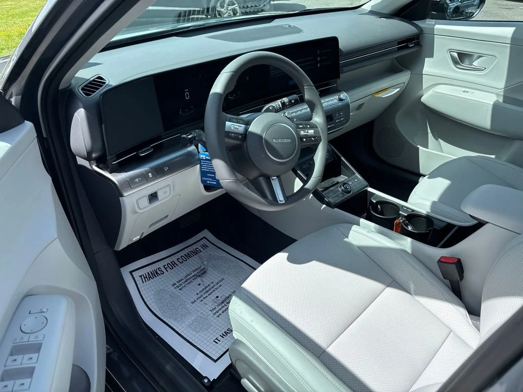 New 2026 Gray Hyundai SEL Premium image 9