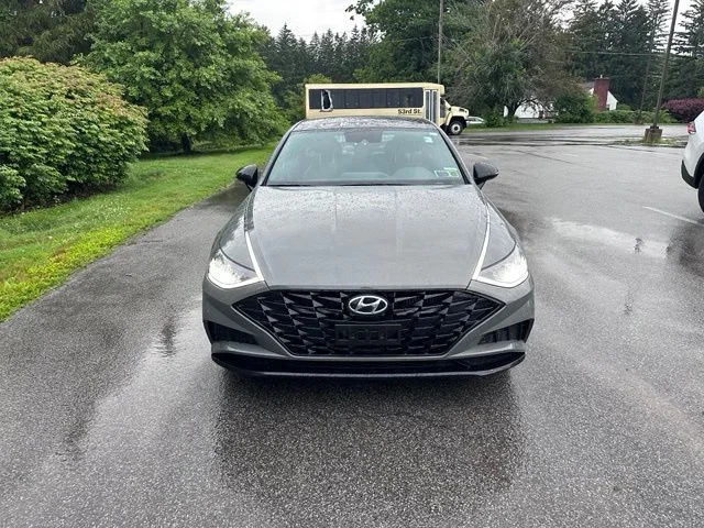 Used 2022 Gray Hyundai SEL Plus image 8