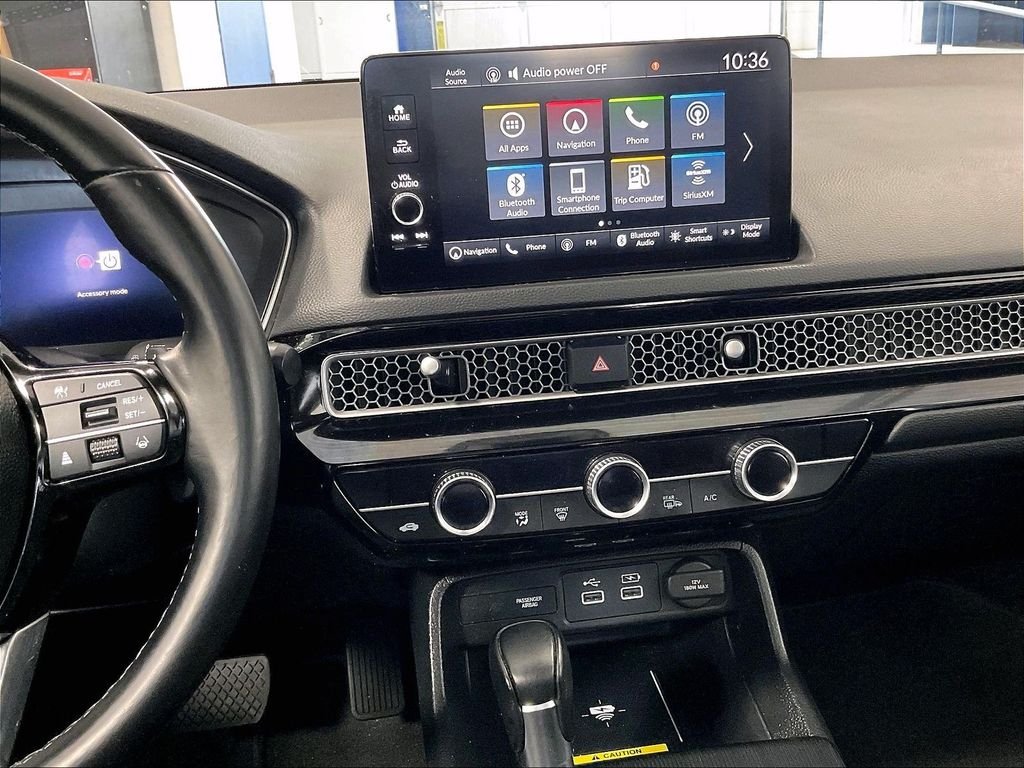 Used 2023 Platinum White Honda Touring image 18