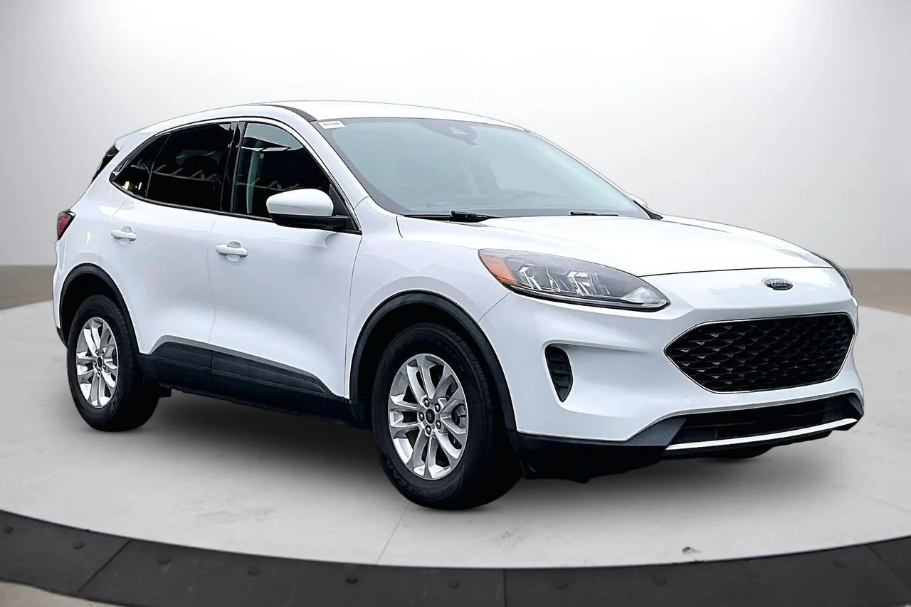 Certified 2021 Ford Escape SE with VIN 1FMCU0BZ6MUA39411 for sale in Cornelius, NC