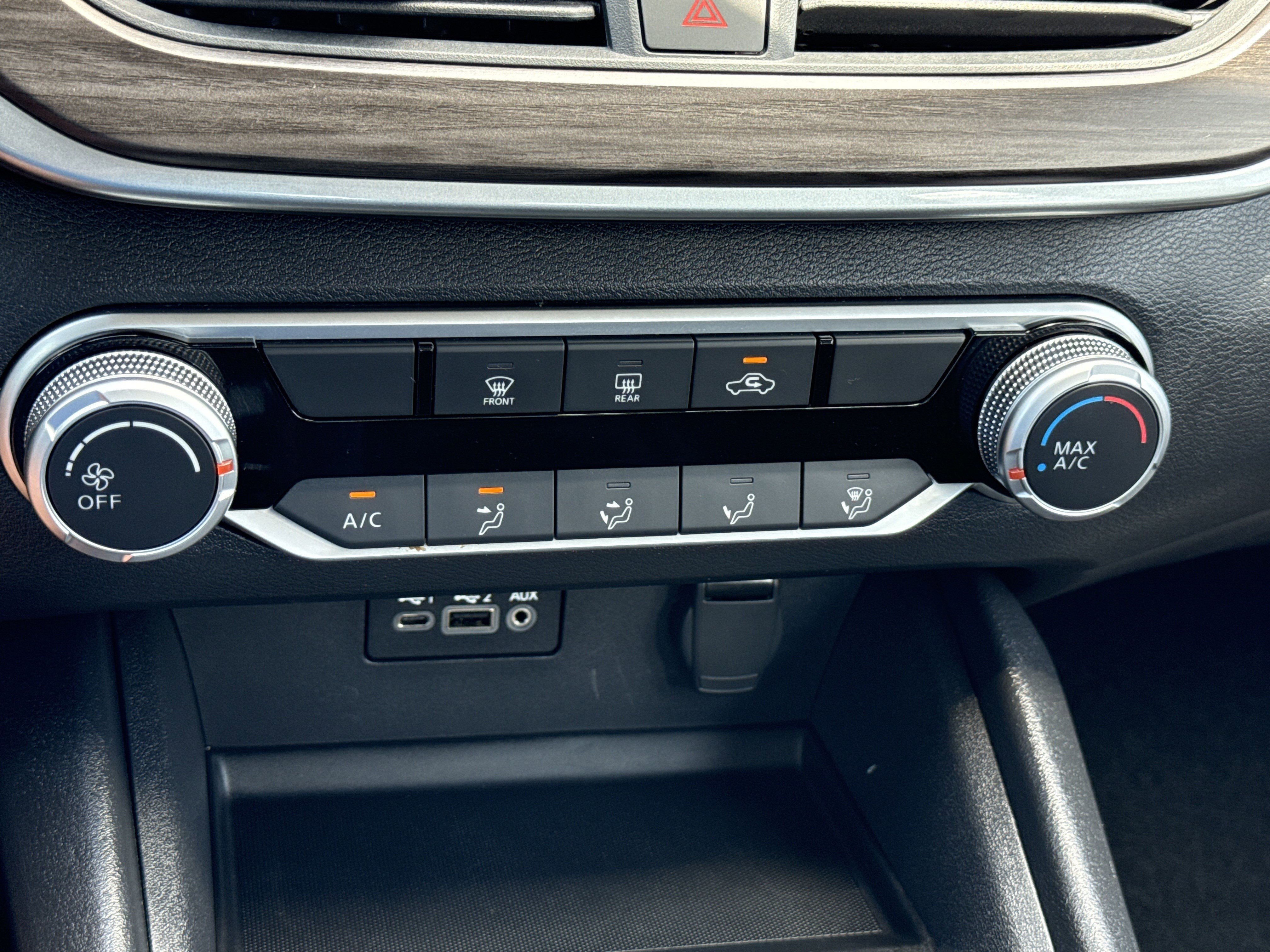 2025 Nissan Altima SV - Photo 25