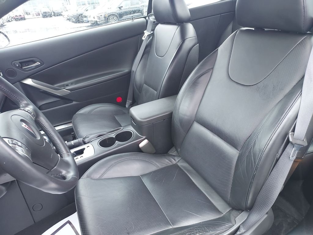 Used 2008 Silver Pontiac GT image 17