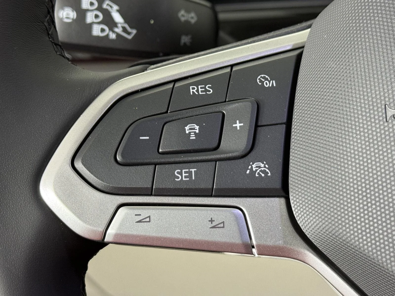 New 2026 Pure Gray Volkswagen 2.0T SEL Premium R-Line image 26