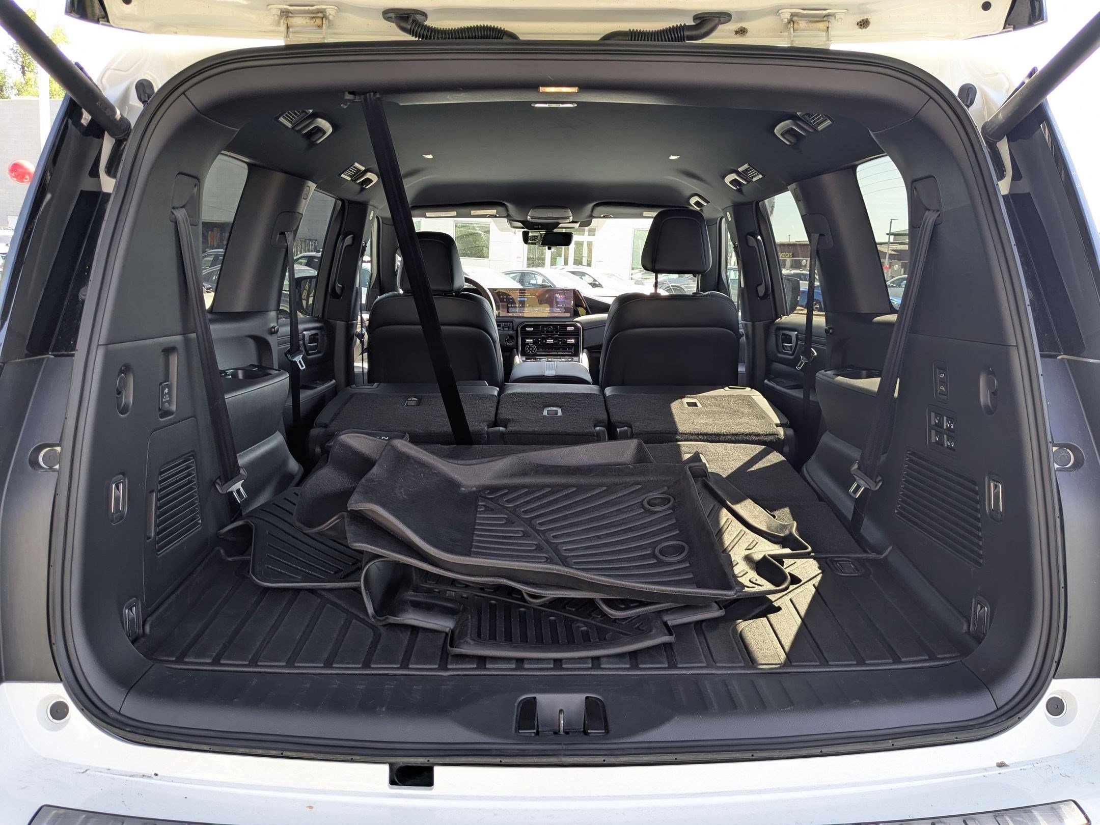 2025 Nissan Armada PRO-4X - Photo 31