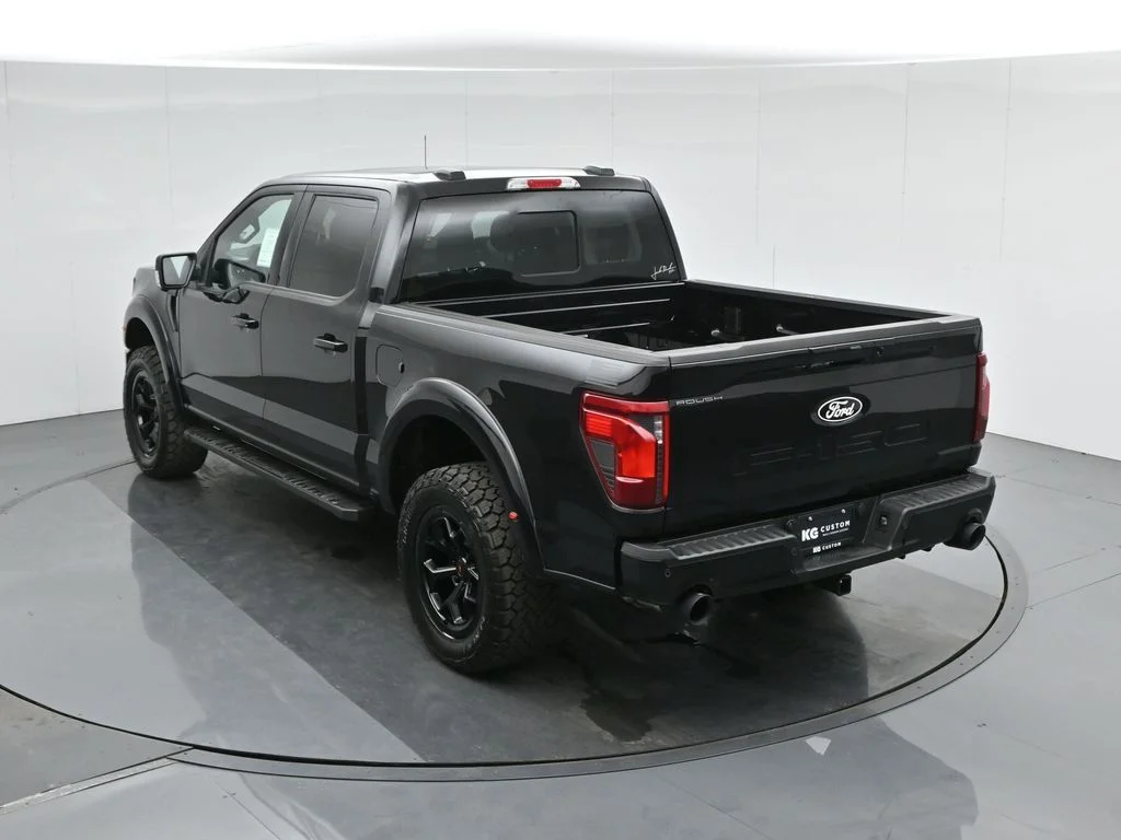 New 2025 Black Ford XLT image 40