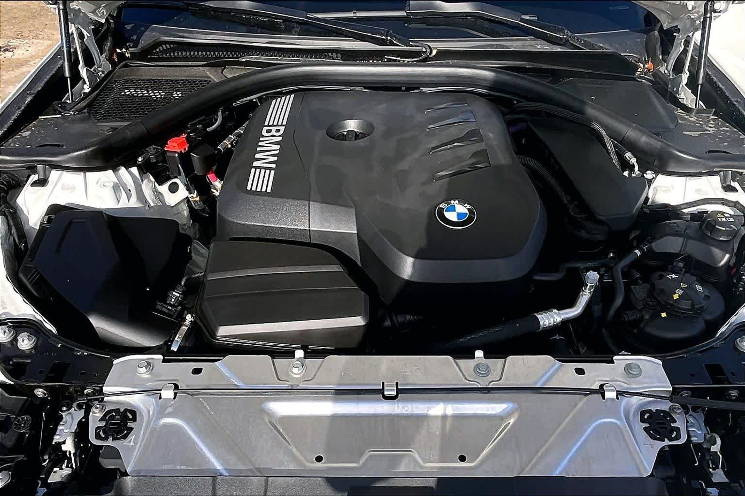 Used 2025 Alpine White BMW 330i image 16