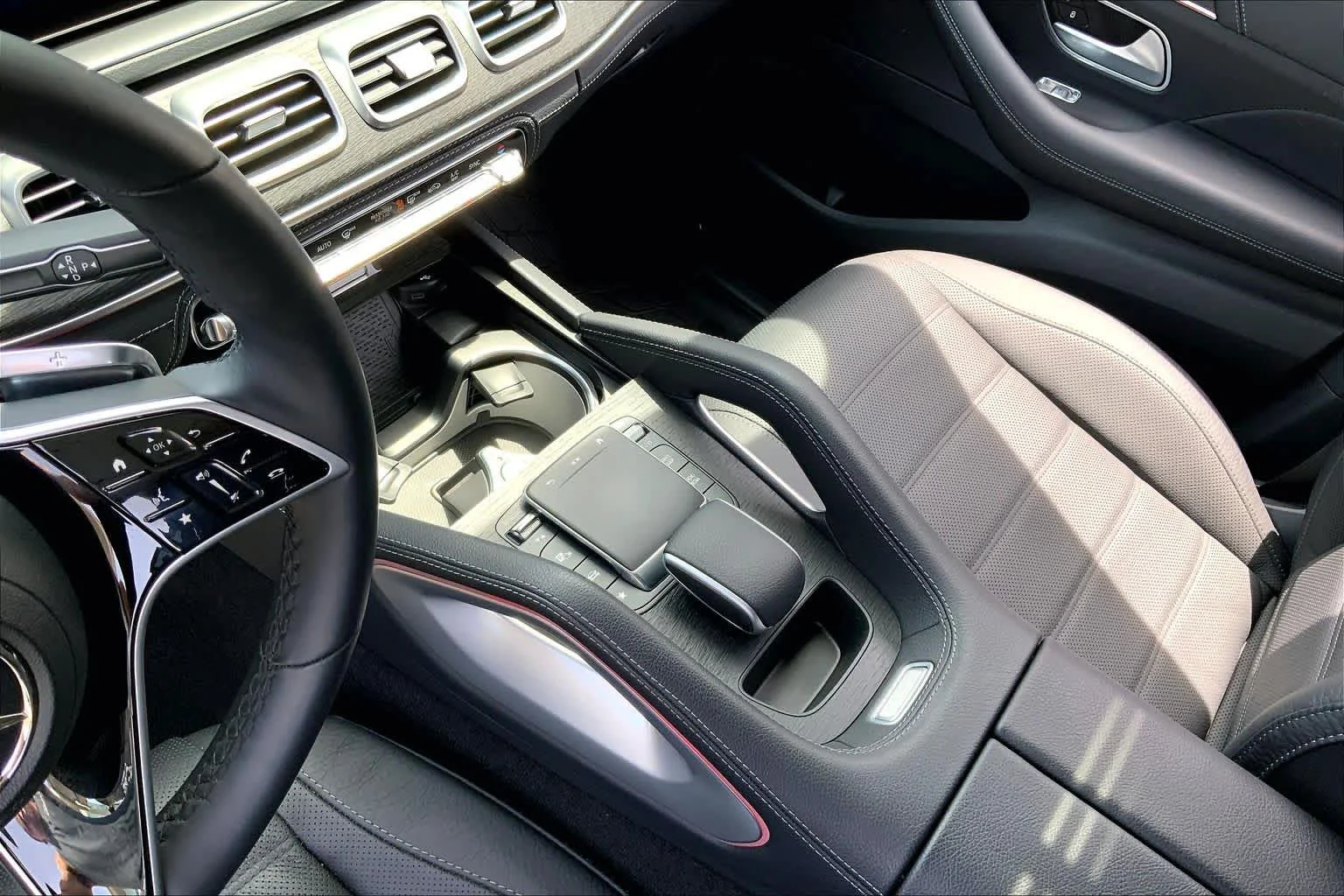 Used 2024 Polar White Mercedes-Benz GLE 350 image 15