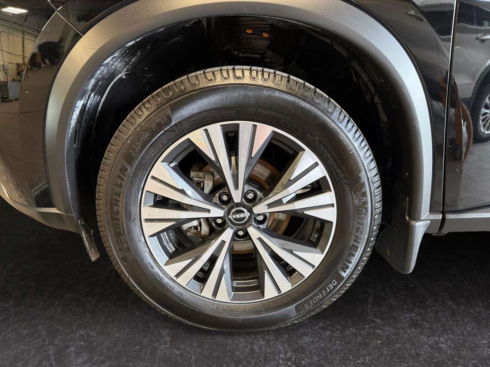Used 2023 Super Black Nissan SV image 28