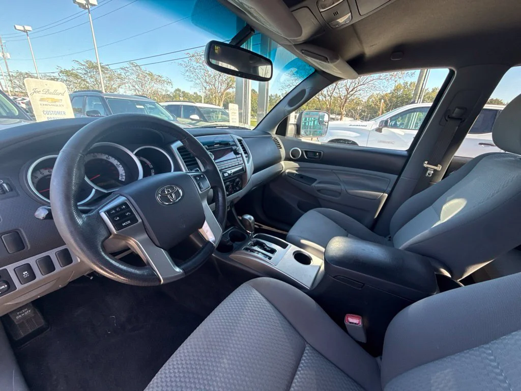 Used 2012  Toyota PreRunner image 8