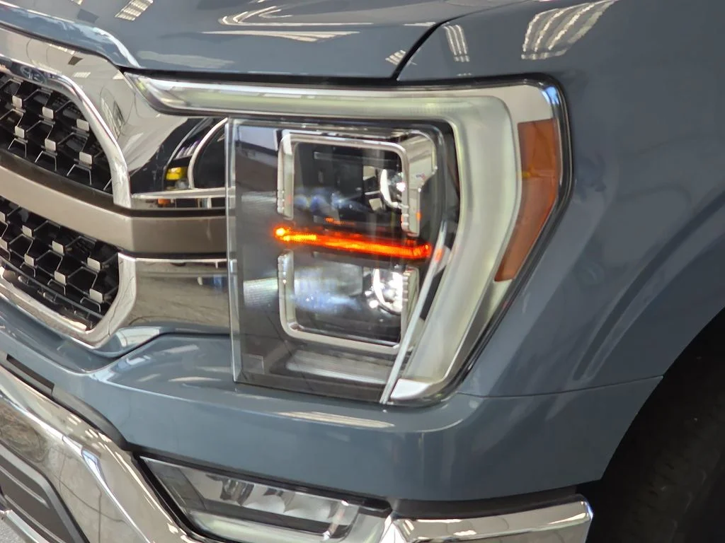 Used 2023 Azure Gray Metallic Ford King Ranch image 28