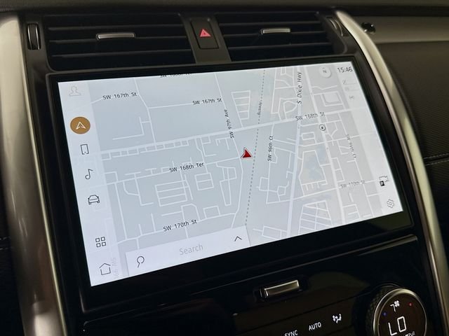 New 2026 Fuji White Land Rover Dynamic SE image 16