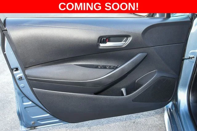 Used 2023  Toyota LE image 14