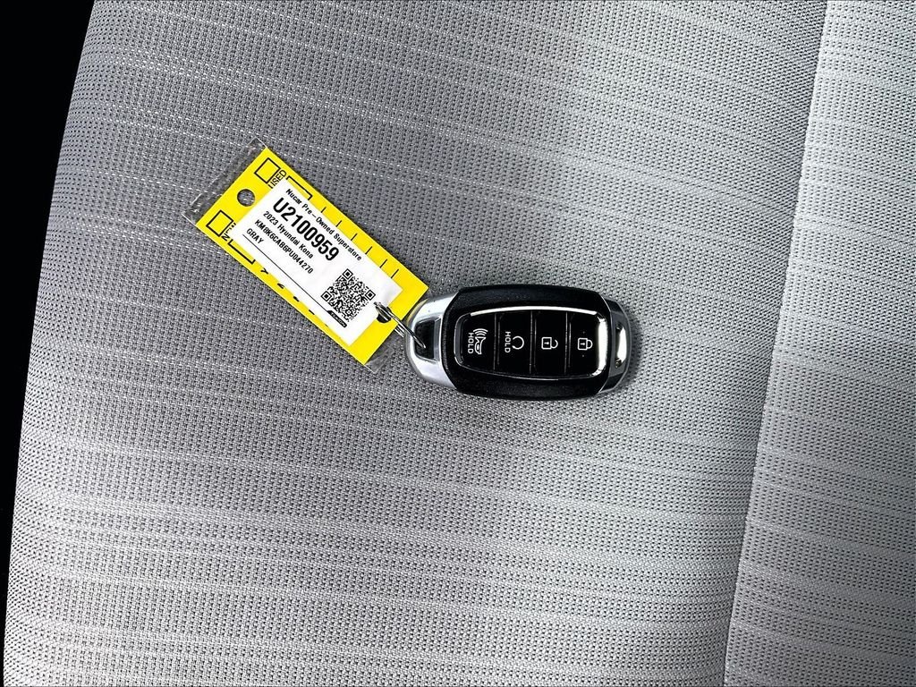 Used 2023 Gray Hyundai SEL image 27