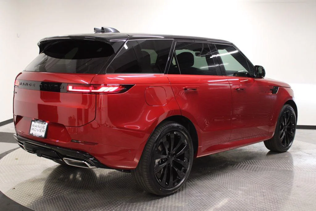 New 2026 Firenze Red Land Rover Dynamic SE image 7