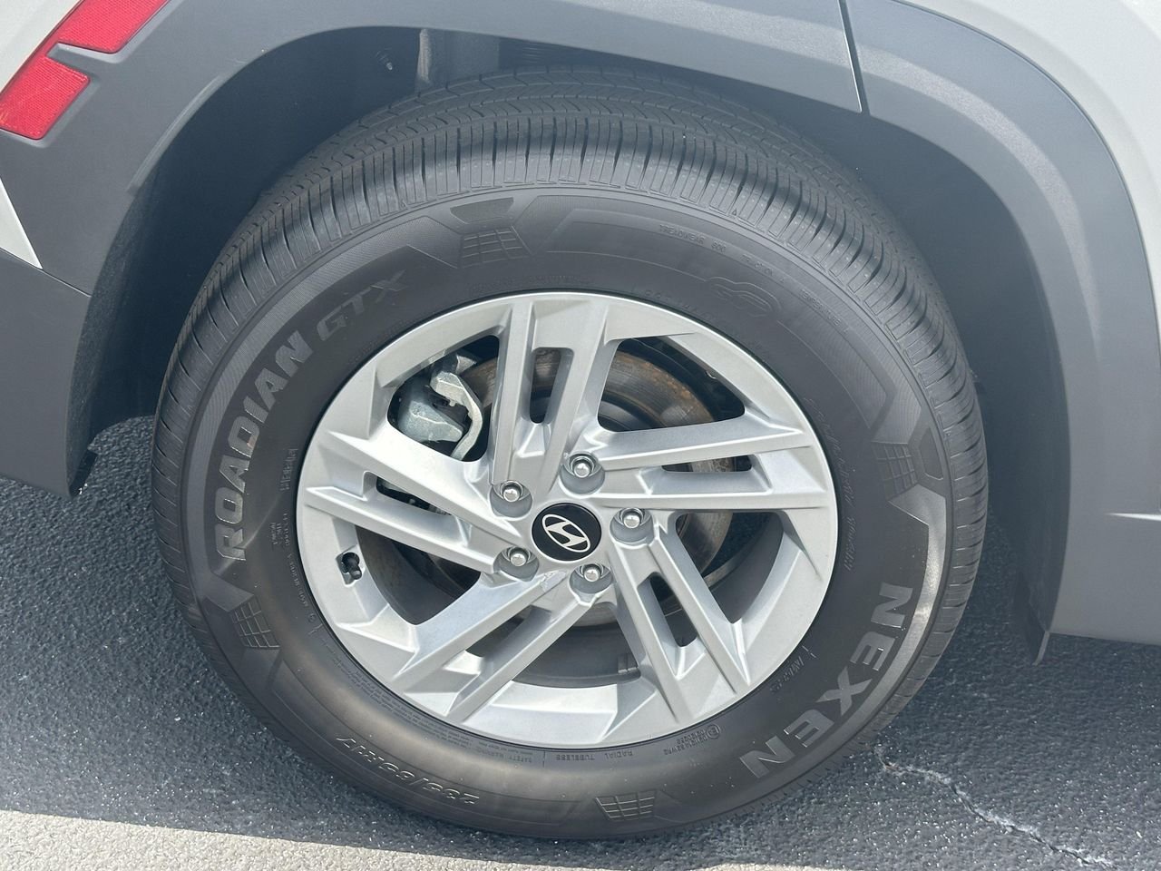 New 2026 Shimmering Silver Hyundai SE image 16