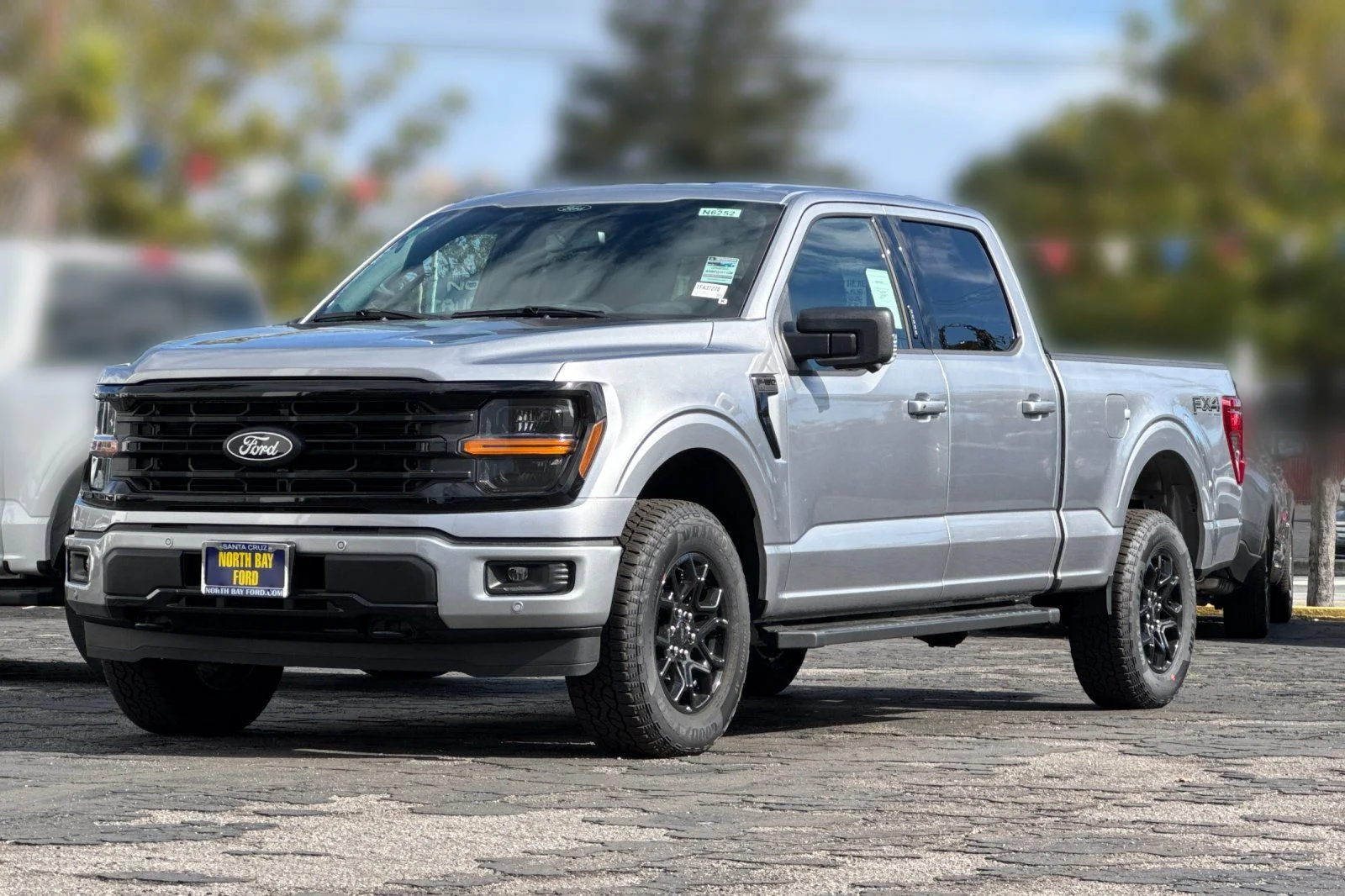 New 2026 Iconic Silver Metallic Ford XLT image 10