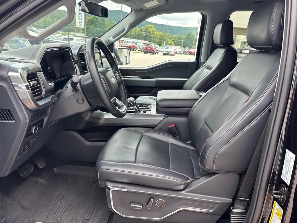 Used 2023 Black Metallic Ford Lariat image 9