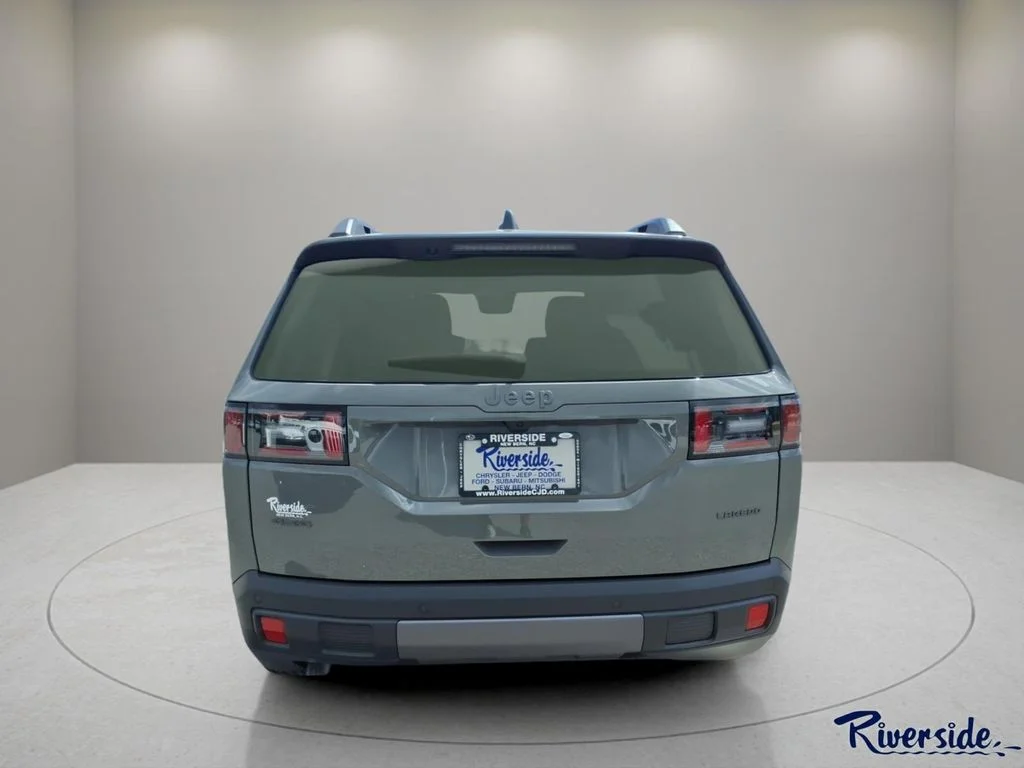 New 2026 Sting-Gray Clear-Coat Exterior Paint Jeep Laredo image 2