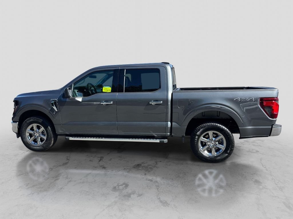 Used 2025 Gray Ford XLT image 2