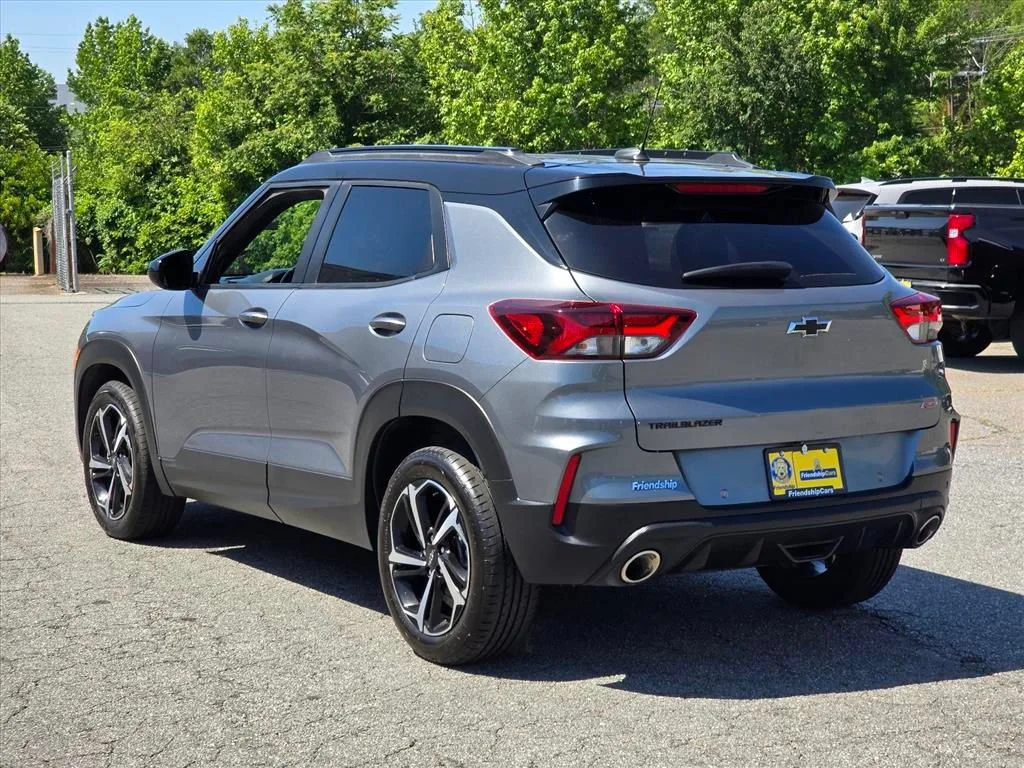 Used 2021 SATIN STEEL METALLIC Chevrolet RS image 24