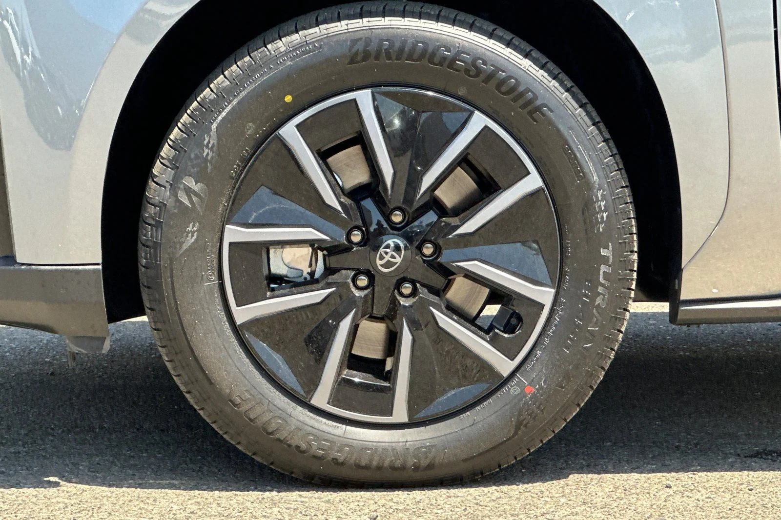 New 2026  Toyota XLE Plus image 26