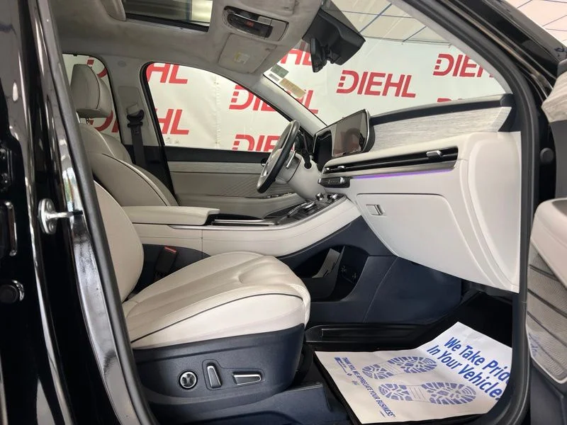 Used 2024 Black Hyundai Calligraphy image 14