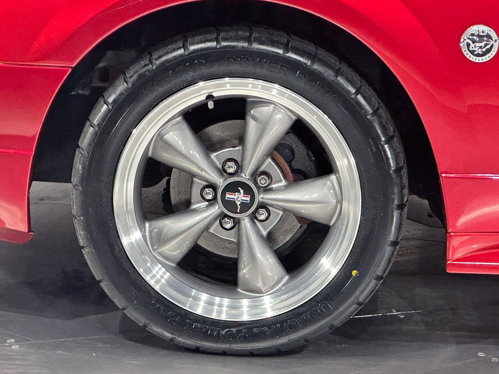 Used 2004  Ford GT image 13