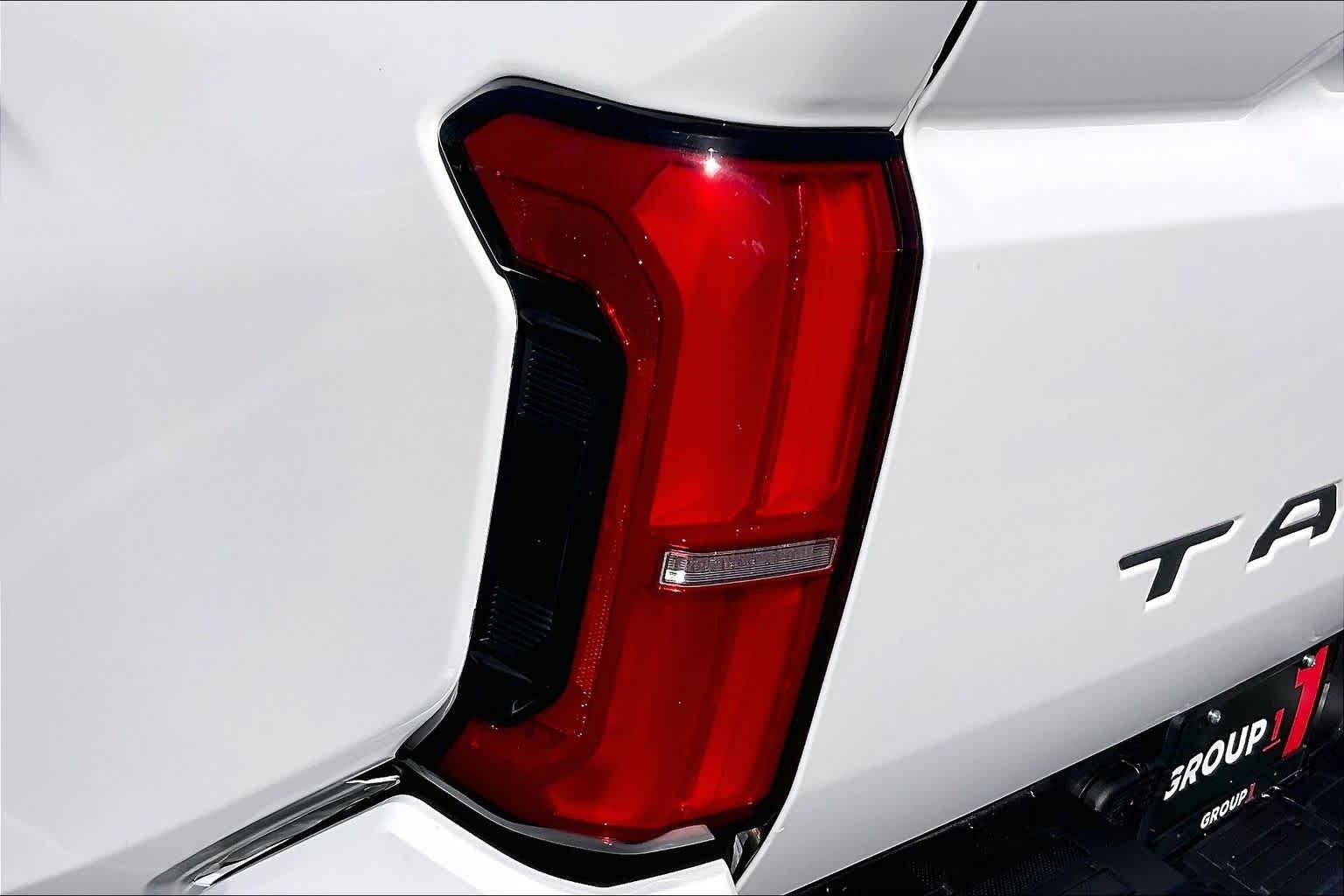 Used 2026 Ice Cap Toyota SR5 image 14