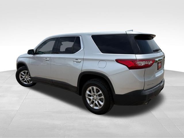 Used 2018 Silver Chevrolet LS image 5