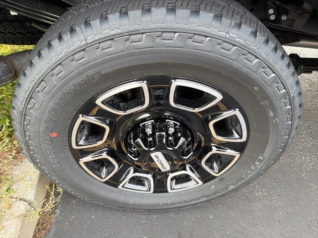 New 2026 Agate Black Metallic Ford F-350® Platinum® image 21