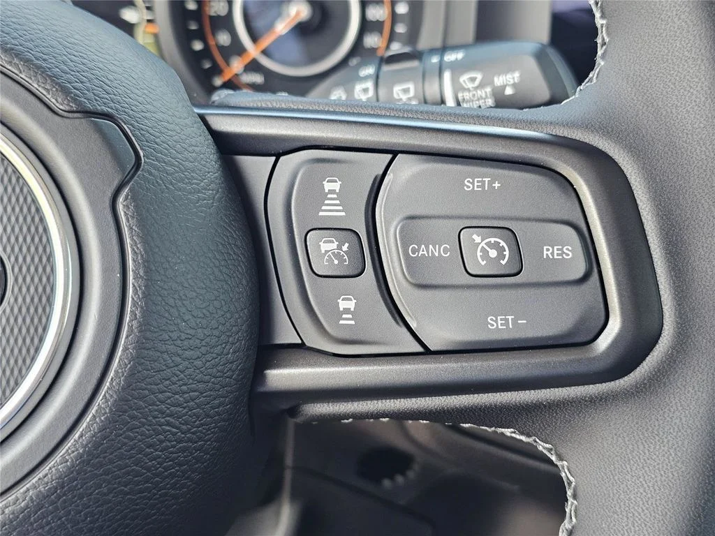 New 2026 Tuscadero Pearlcoat Jeep Sport S image 22