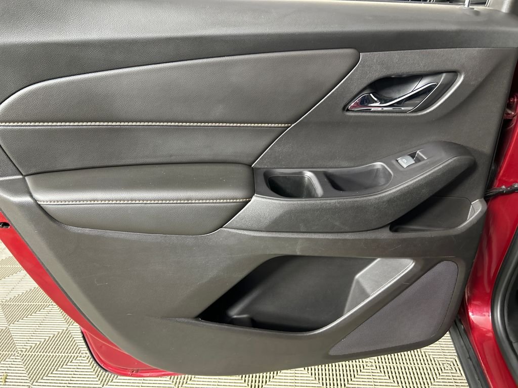 Used 2019 Red Chevrolet LT image 16