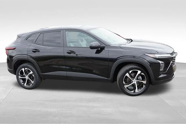 Used 2024 Black Chevrolet 1RS image 3