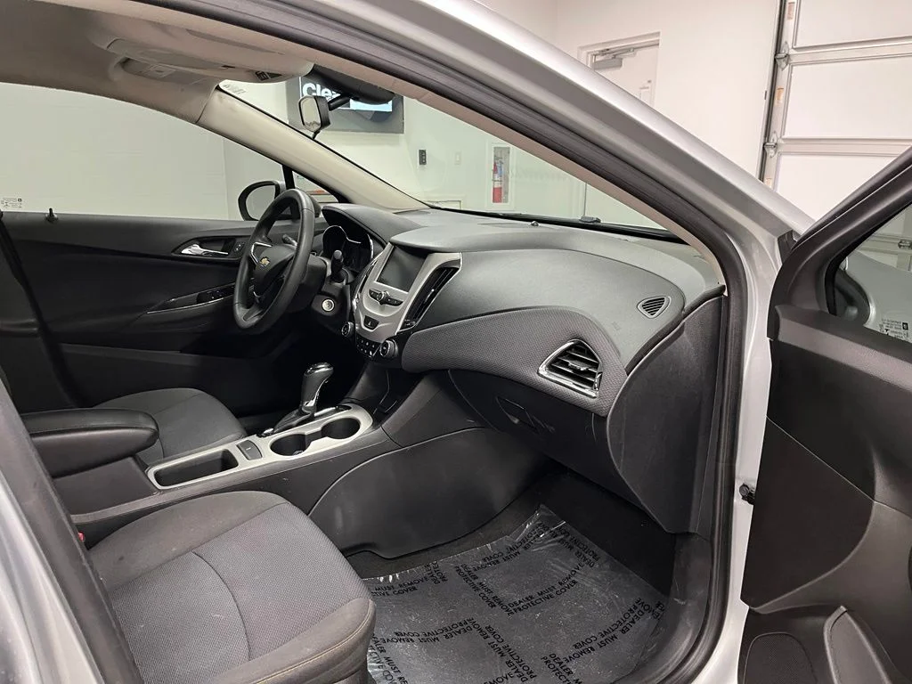 Used 2018 Silver Chevrolet LS image 55