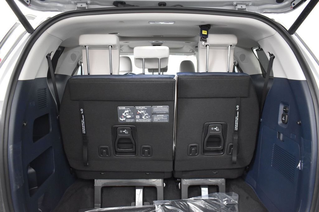 New 2026 Ivory Silver Kia SX Prestige image 22