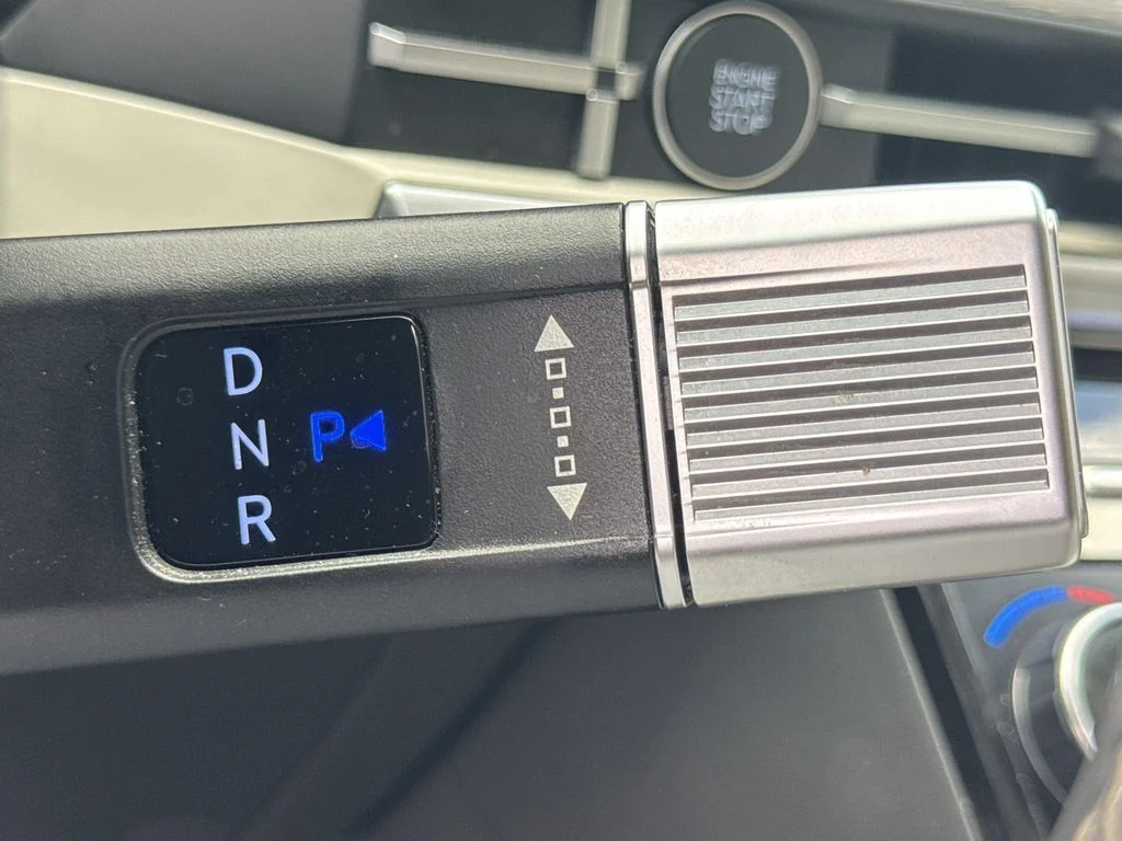Used 2025 Green Hyundai Calligraphy image 33