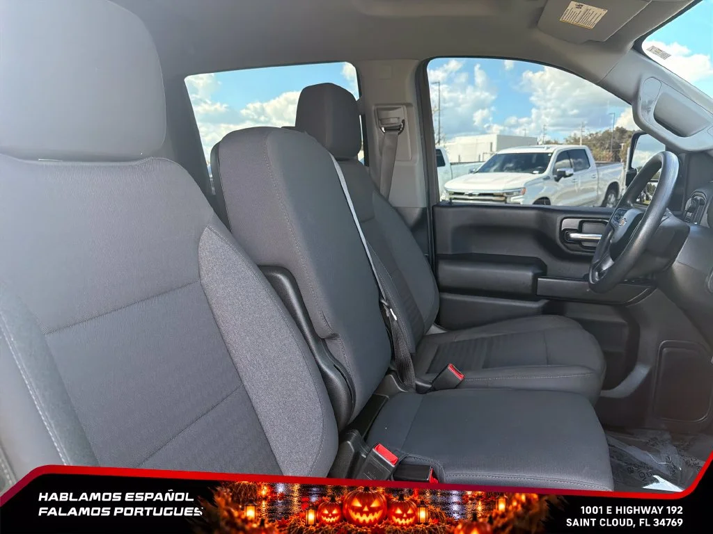 Used 2024 Black Chevrolet Custom image 33