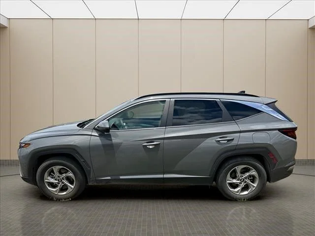 Used 2024 Gray Hyundai SEL image 21
