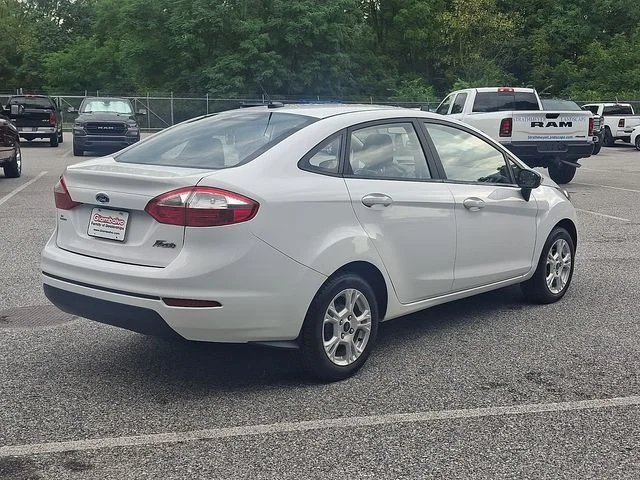 Used 2016 White Ford SE image 2