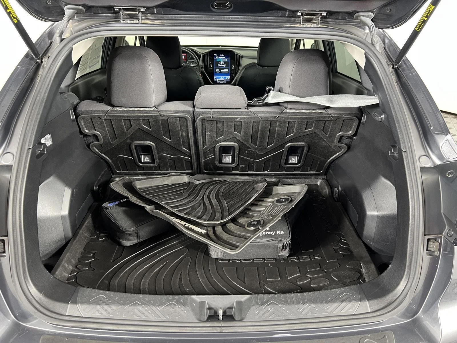 Used 2024 Magnetite Gray Metallic Subaru Premium image 27