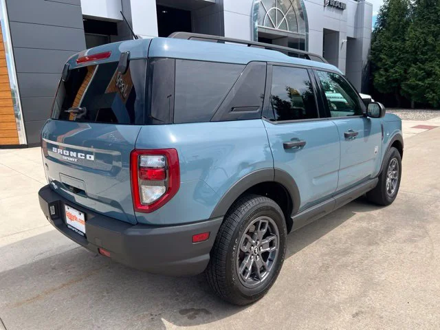 Used 2021  Ford Big Bend image 3
